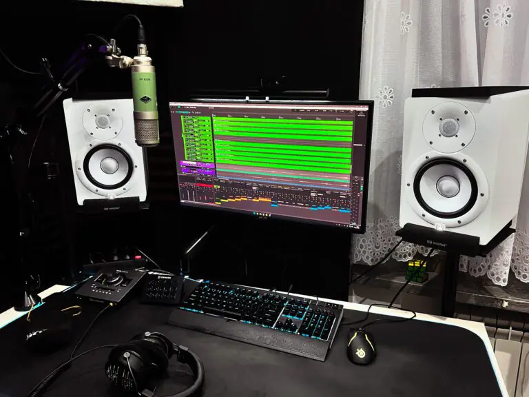 Mix Mastering sprzęt studio mixedbykrx, yamaha hs7, bock 187, streamdeck, uad apollo twin x, wygłuszenie